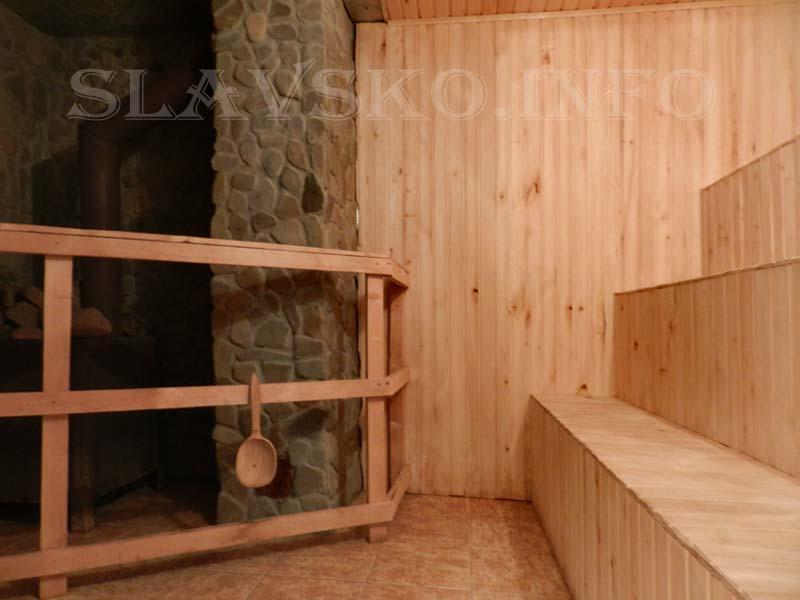 Zacharovany Karpaty Lodge